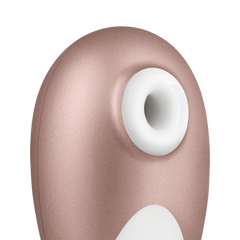 Close-up of the soft silicone opening on the Satisfyer Deluxe, showing circular air-pulse nozzle